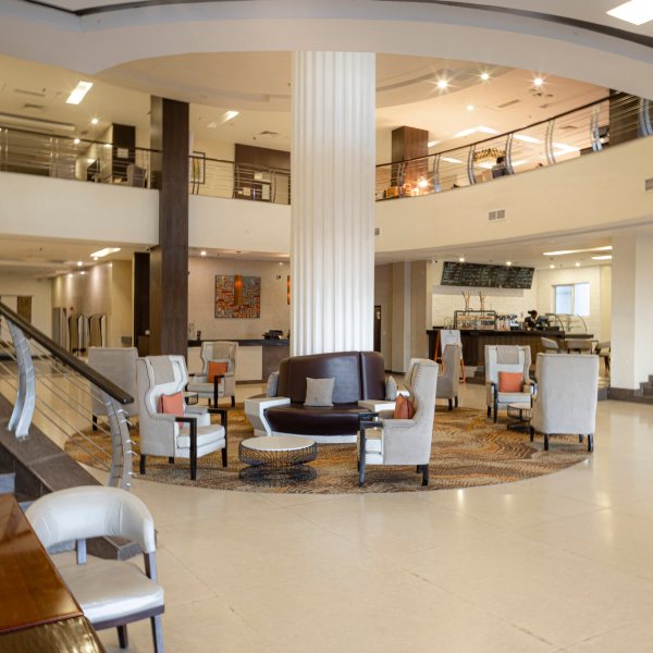 Hotel &amp; lobby